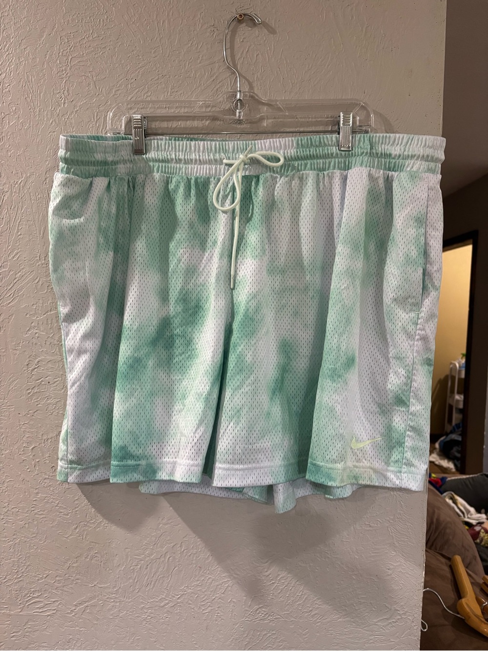 Nike Sportswear Icon Clash Tie-Dye Loose Shorts Light green and white size 2XL